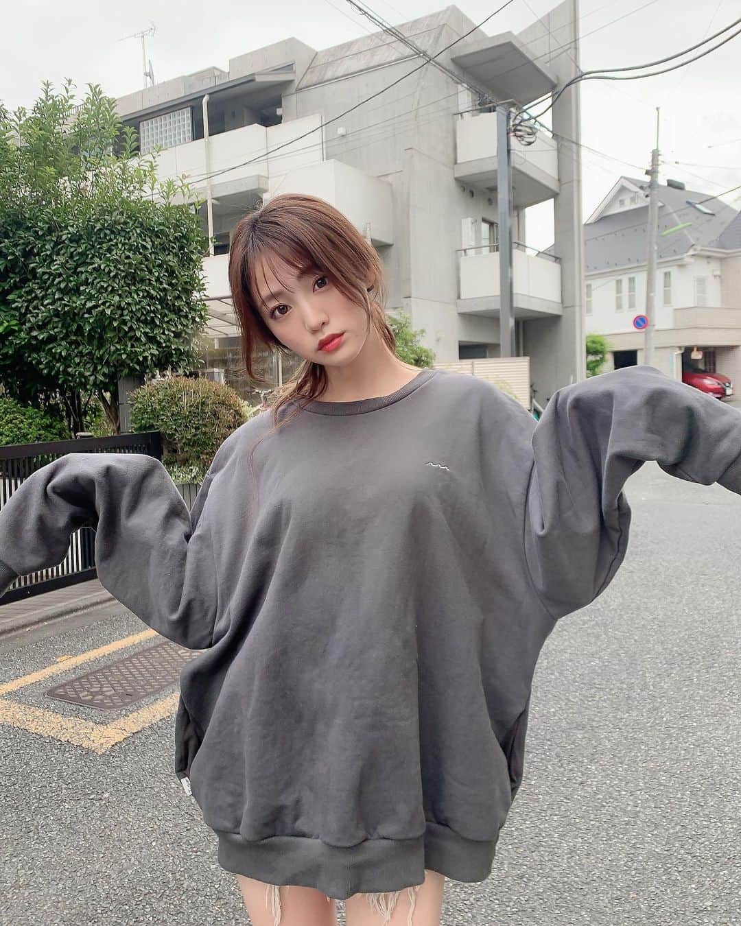 志田友美（ゆうみん）のインスタグラム：「🥳🤟」
