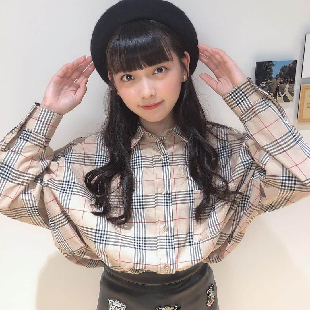 籾山ひめりさんのインスタグラム写真 - (籾山ひめりInstagram)「秋服のカラーっていいよね💭 ・ ・ #秋服コーデ  #秋服 #ベレー帽  #ひめりの私服はこれだ」10月13日 21時02分 - momichan_hime