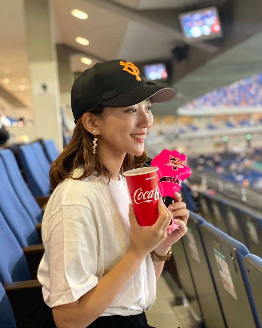 小川奏さんのインスタグラム写真 - (小川奏Instagram)「今年初の野球観戦⚾️﻿ ﻿ んー❤︎やっぱり野球最高です😊﻿ ﻿ ﻿ 本番の11/3まで残り21日です﻿ 皆様の一日一日の投票 #奏ポチ が大切になってきます❣️皆様残り少ない #奏ポチ 毎日お願いします🙏🏻  ⚠︎感染防止のため撮影時だけマスクを外しています #ミス学習院 #ミス学習院コンテスト2020 #ミスコンファイナリスト #野球 #野球好きな人と繋がりたい #野球女子 #読売ジャイアンツ #ジャイアンツ #熱い巨党 #巨人 #ボブアレンジ #ボブ #サロンモデル」10月13日 21時14分 - kana_missg2020