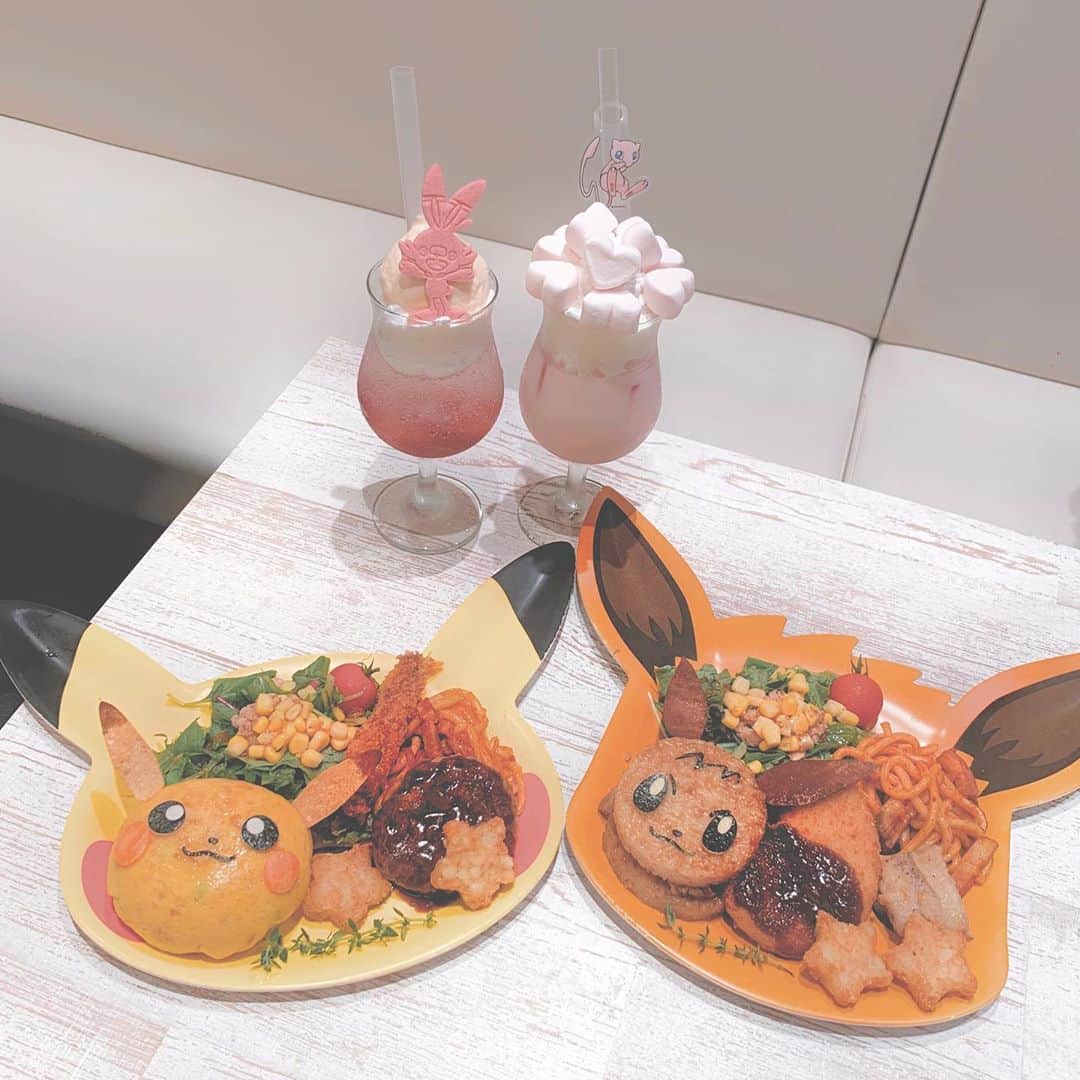 のインスタグラム：「. ポケモンカフェ幸せ空間すぎて超癒された🥰」