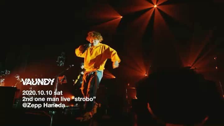 Vaundyのインスタグラム：「Vaundy 2nd one-man-live "strobo" @ Zepp Haneda  ライブ同時生配信、アーカイブ配信中‼️  お客さんを入れては初のワンマンライブとなった貴重なライブ映像を是非チェックしてください🙌新曲も有🙊  🔵LIVEWIRE🔵 urx.red/vnLQ 🟡OPENREC🟡 urx.red/UHhV  #vaundy」