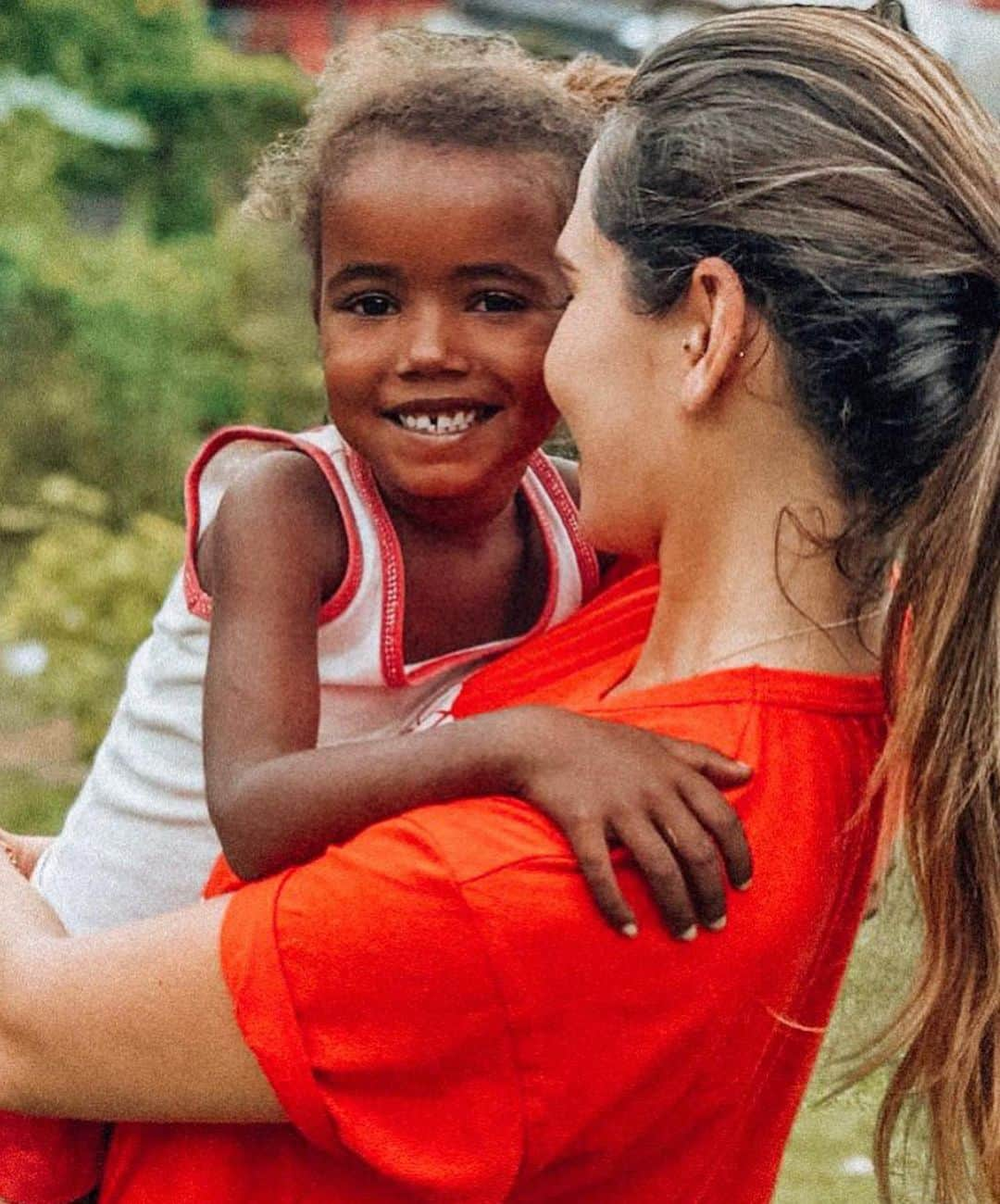 Wanda Grandiさんのインスタグラム写真 - (Wanda GrandiInstagram)「Ainda sobre o dia de ontem ... ❤️ Meus pequenos eu amo vocês, obrigada pelo mais puro amor! #diadascrianças #puroamor #volunteer @se7evidas_」10月13日 21時58分 - wangrandi