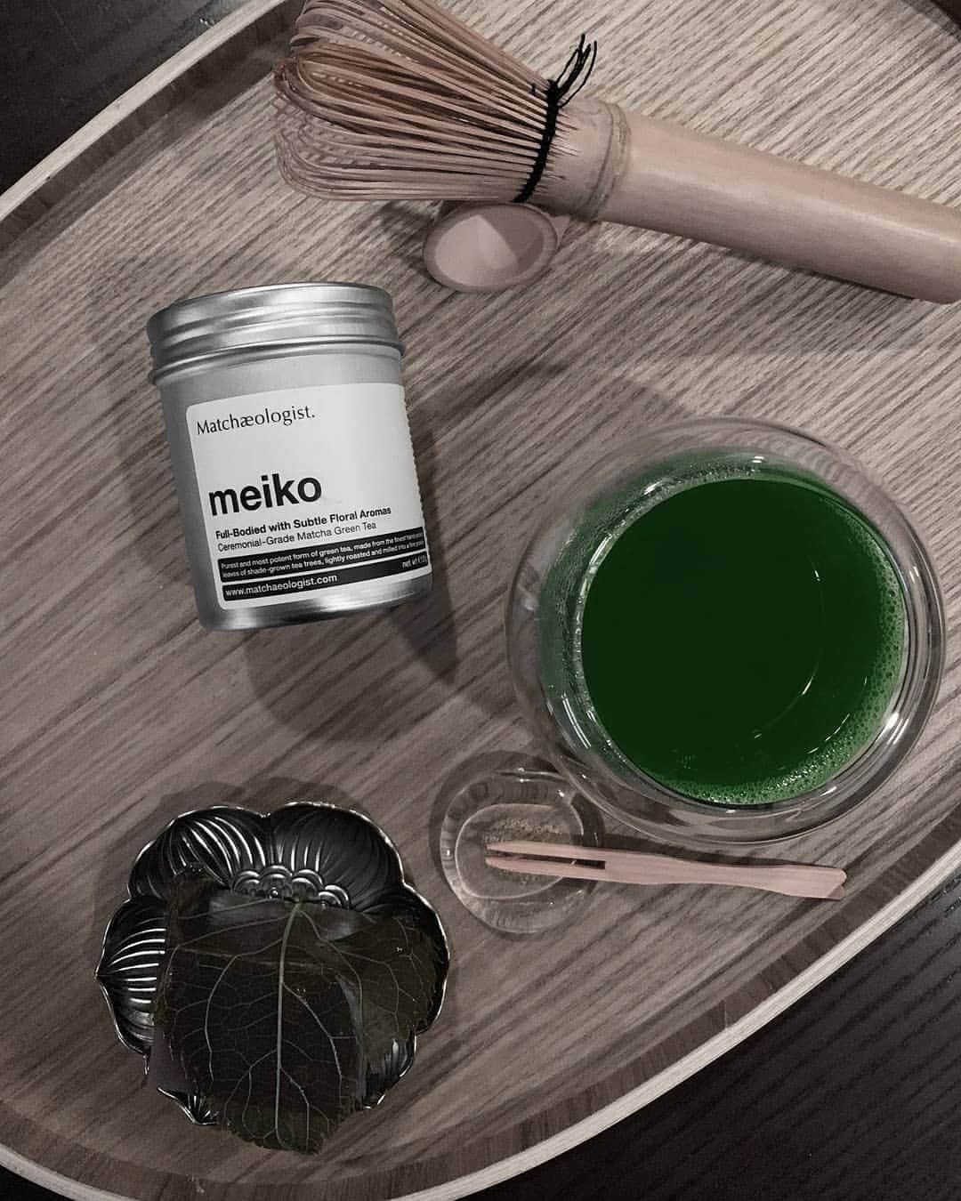 Matchæologist®さんのインスタグラム写真 - (Matchæologist®Instagram)「🌤 ‘Happiness begins with a cup of tea’. 🍵 Thanks to @_.my_luxe._ for sharing with us this beautiful #MatchaRitual capture featuring our 🌿 Meiko™ Ceremonial Matcha and Matcha Brewing Kit! . Try swapping out your morning coffee for matcha ☕️🍵. Not only is it packed with antioxidants, but it also gives your metabolism a healthy boost! 💪 . 👉 Click our bio link @Matchaeologist to find out more! .  Matchæologist® #Matchaeologist Matchaeologist.com」10月13日 22時03分 - matchaeologist