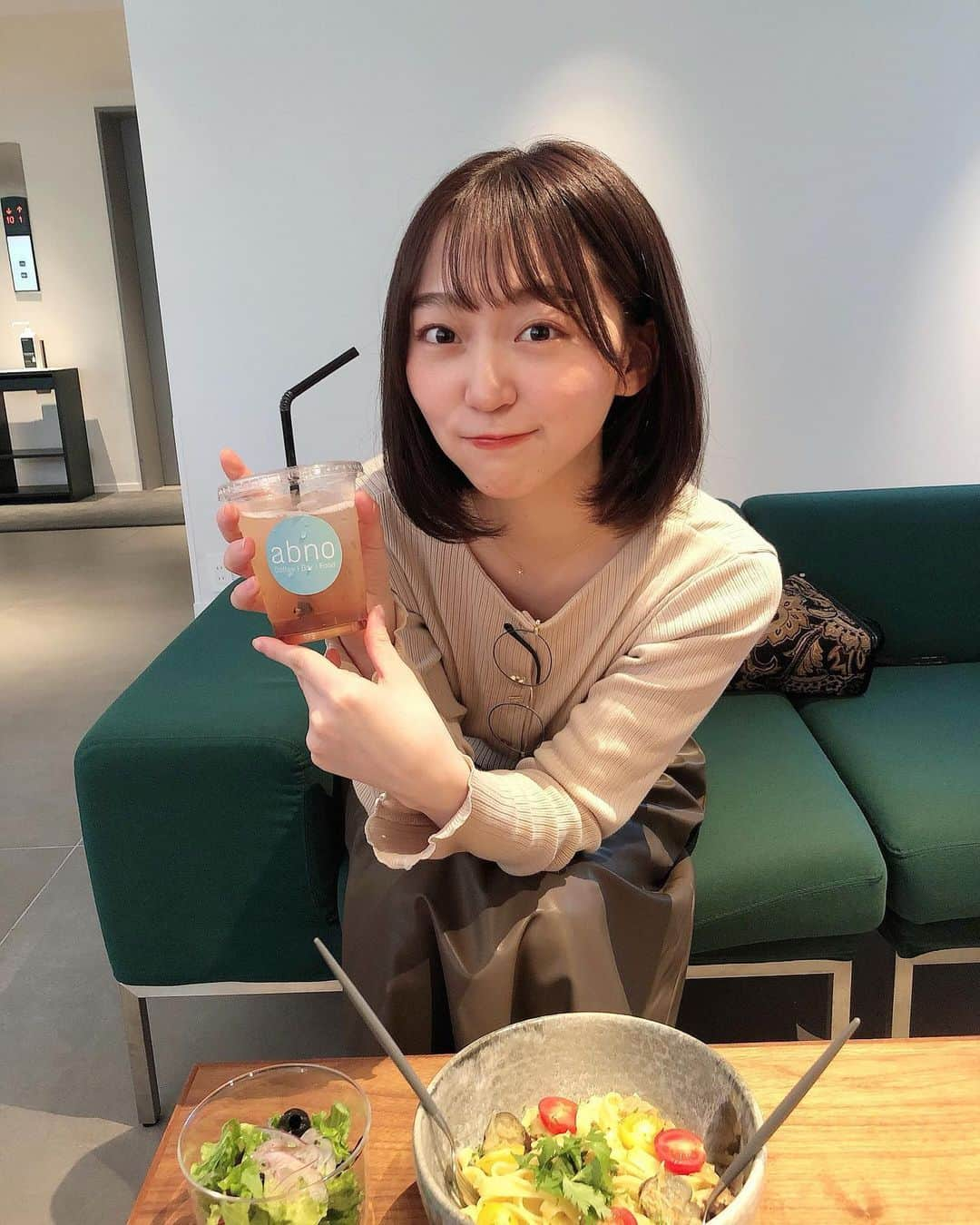 土路生優里さんのインスタグラム写真 - (土路生優里Instagram)「今日はいっぱい歩いていっぱい食べた👼🏼  お洋服は上下共に #gu です！」10月13日 22時05分 - torochan__324