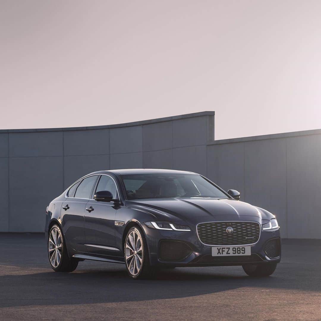 Jaguarさんのインスタグラム写真 - (JaguarInstagram)「Beautifully dynamic design underpins the #NewXF and #XFSportbrake. New aerodynamically-optimised bumpers, state-of-the-art slimline LED headlights, a wider grille and enlarged air intakes ensure a more poised, instantly recognisable presence.  #Jaguar #Premium #Luxury #Performance #Sport #Saloon #Estate #MHEV #Hybrid #AWD #ElectricCars #Technology #CarsofInstagram #CarsWithoutLimits #InstaCar」10月13日 22時20分 - jaguar