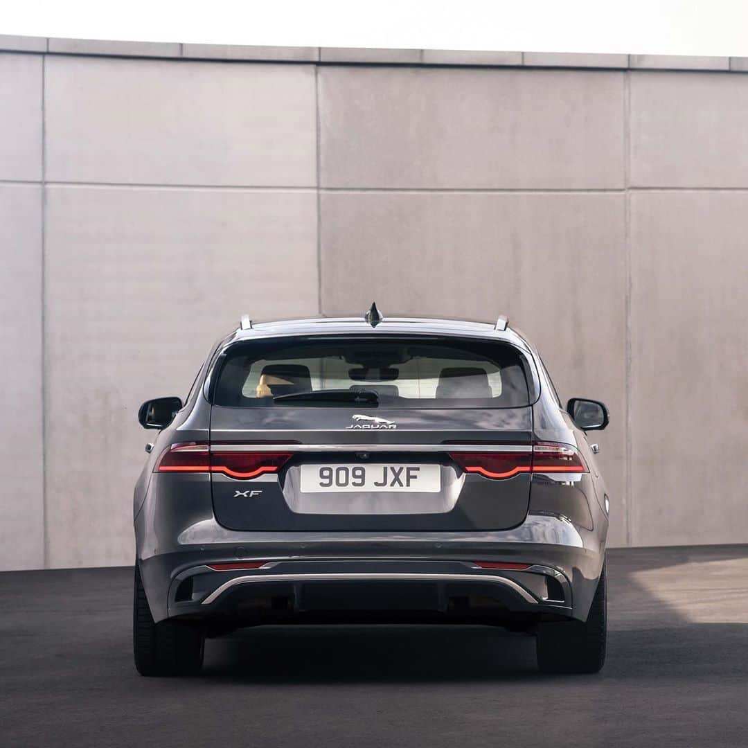 Jaguarさんのインスタグラム写真 - (JaguarInstagram)「Beautifully dynamic design underpins the #NewXF and #XFSportbrake. New aerodynamically-optimised bumpers, state-of-the-art slimline LED headlights, a wider grille and enlarged air intakes ensure a more poised, instantly recognisable presence.  #Jaguar #Premium #Luxury #Performance #Sport #Saloon #Estate #MHEV #Hybrid #AWD #ElectricCars #Technology #CarsofInstagram #CarsWithoutLimits #InstaCar」10月13日 22時20分 - jaguar