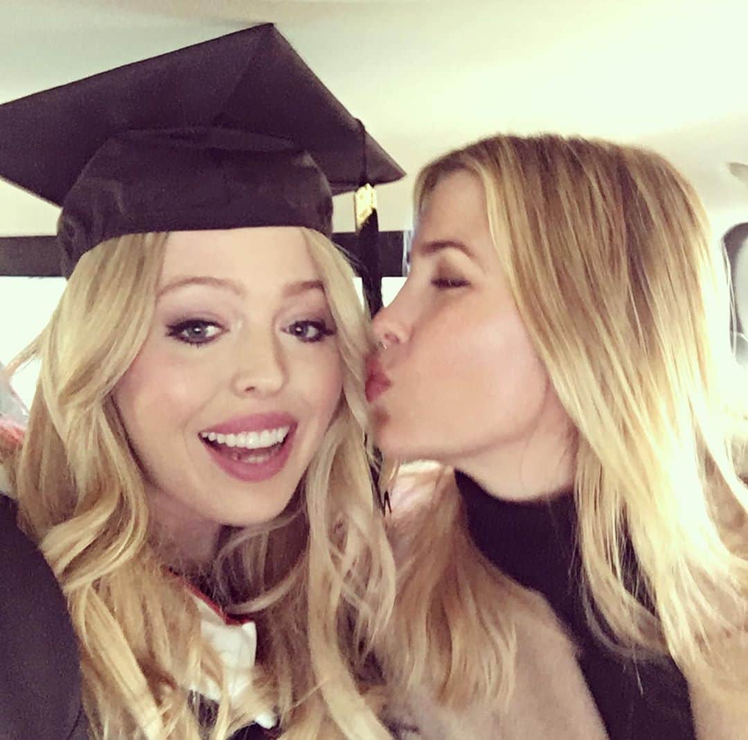 イヴァンカ・トランプさんのインスタグラム写真 - (イヴァンカ・トランプInstagram)「Happy birthday @tiffanytrump !  Hope this year marks your best turn yet around the sun! Love you so much! ❤️」10月13日 22時56分 - ivankatrump