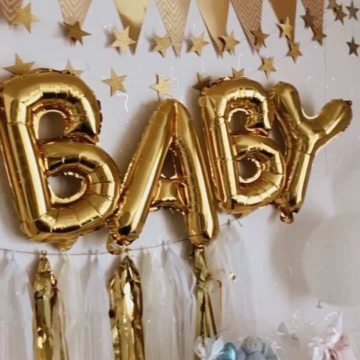 藤川沙弥のインスタグラム：「𓍯𓇠 投稿した気満々だった、、🤦🏻‍♀️ この間のbaby showerのキロク👼🏻🎉 みんなでmai&siichanのお祝い💐💗 もうすぐ2人の👶🏻に会えると 思ったらドキドキっ…🥺❤︎⸝⸝⸝⸝⸝⸝  かわいすぎる🎂はフルオーダーで 相談から全てわがまま聞いてくださった @bellmooncake 😍🙏🏻 🌟やbabyの可愛いシュガーピックは @sugarposy でオーダーしたよ❤︎」