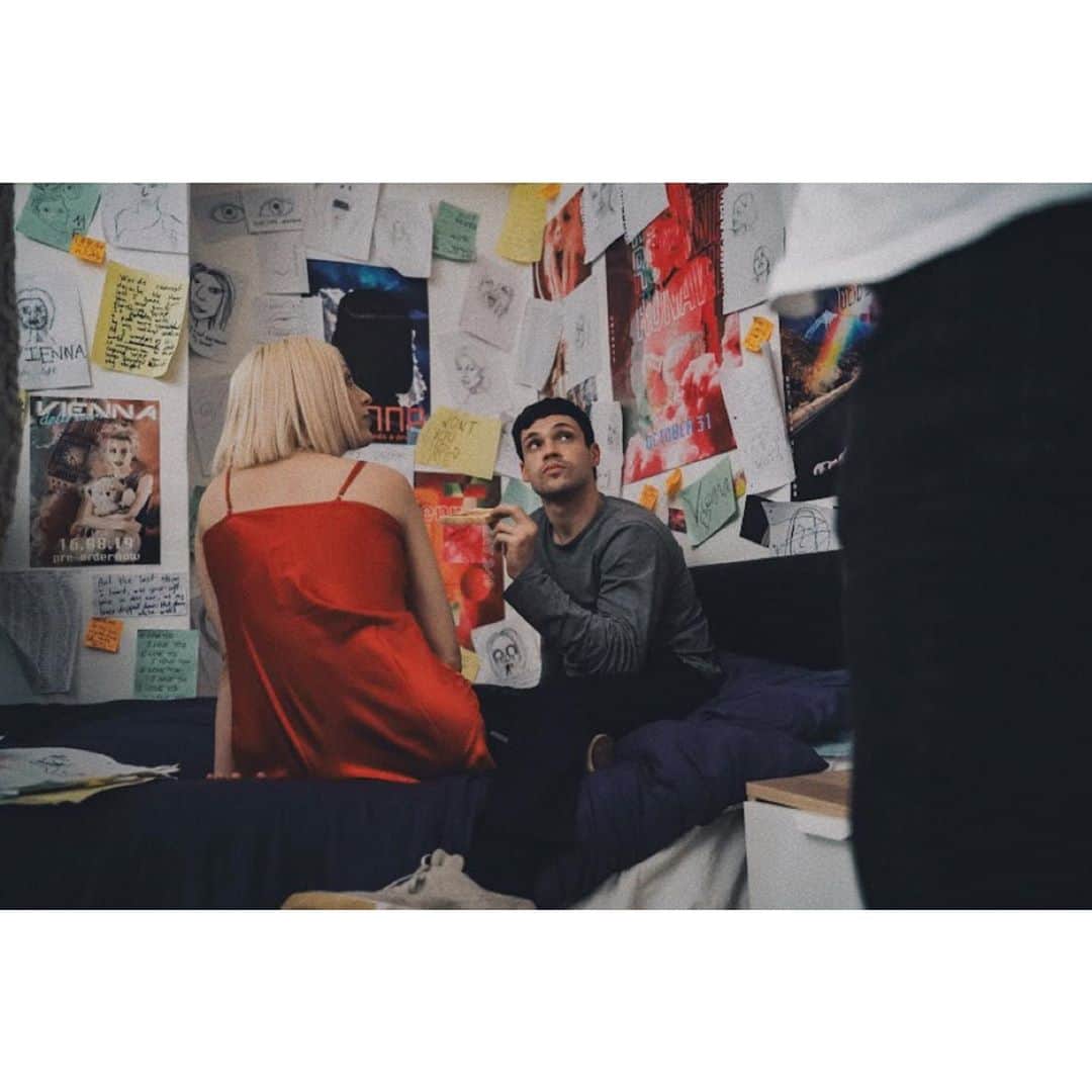 リアンヌのインスタグラム：「So sad on the last day of shooting this miracle movie 🎥 😢😢😢 映画撮影の最後の日でした」