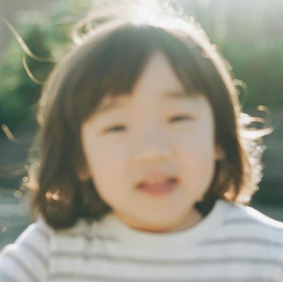 Takafumi Gotoのインスタグラム：「レンズに突っ込んでくる直前の写真」