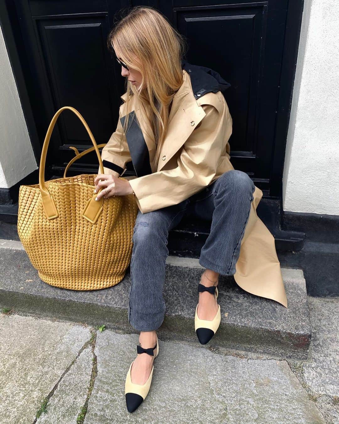 ペニーレ・タイスベックのインスタグラム：「The type that always looses her keys🙈」