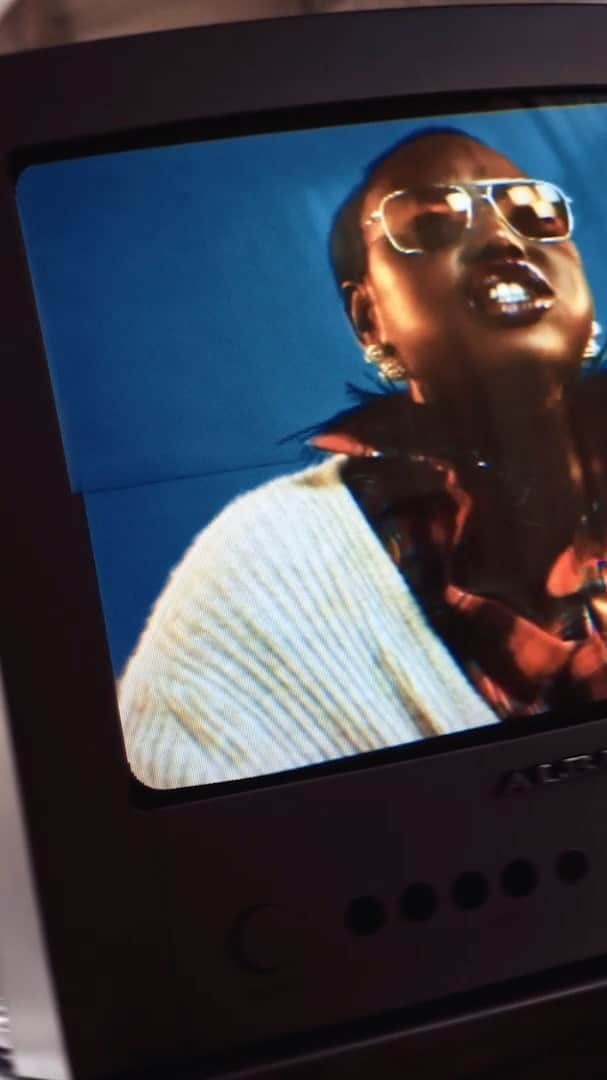 LOVE MAGAZINEのインスタグラム：「The House  Director @dhughesstudio takes us on a dystopian trip to the outskirts of London for #LOVEDiaries. Following @enamasiama,@jamilymeurer, @ajakdengcom and @elfiereigate through muffled transmissions. Watch the full film on our IGTV.   Director @dhughesstudio  Fashion editor @ogun_gortan  DOP @robjarvisdop  Casting @cicekbrown  Hair @pyuuuuuu Make up @georgiahopemakeup Manicure @michelleclassnails Production @rawproduction_uk  Set design @benclarksetdesign  Sound design @robbiemailerhowat」