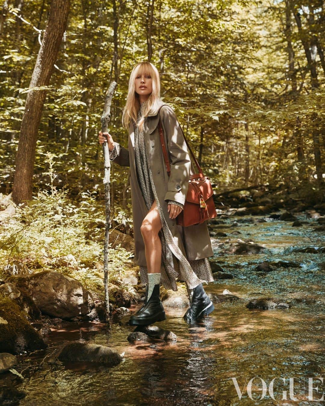British Vogueさんのインスタグラム写真 - (British VogueInstagram)「Autumn officially marks the beginning of boot season. Whether you’re actually planning to trek through a forest, or staying put in the city, the classic laced hiking boot can elevate any outfit. From @Prada to @Ganni to @Timberland to @DannerBoots, click the link in bio to shop 17 pairs of hiking boots to weatherproof your autumn look.  #HaileyBieber photographed by @MattEaston and styled by @DenaGia, with hair by @PanosPHair, make-up by @TheRealOfficialFrankB, nails by @LollyKoonNails and set design by @AliceMartinellli for the October 2019 issue of British Vogue.」10月14日 0時29分 - britishvogue