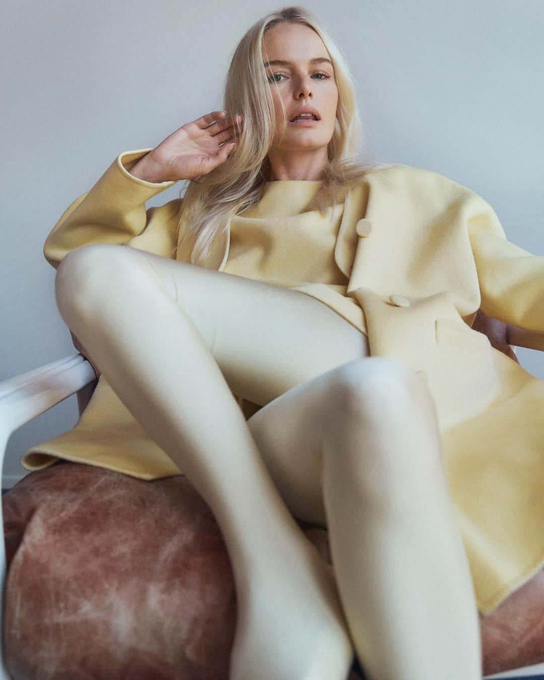 Olivia Maloneのインスタグラム：「above all, i love collaborating and kate was in it the whole way, from styling through the edit 💛」