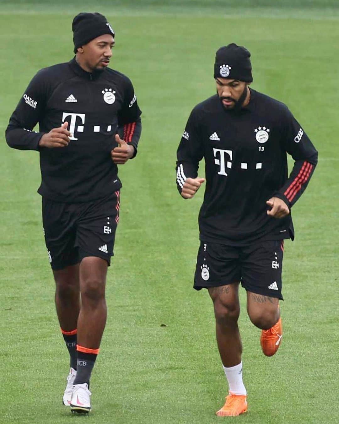 のインスタグラム：「Welcome to Munich boys 🙌🏽」