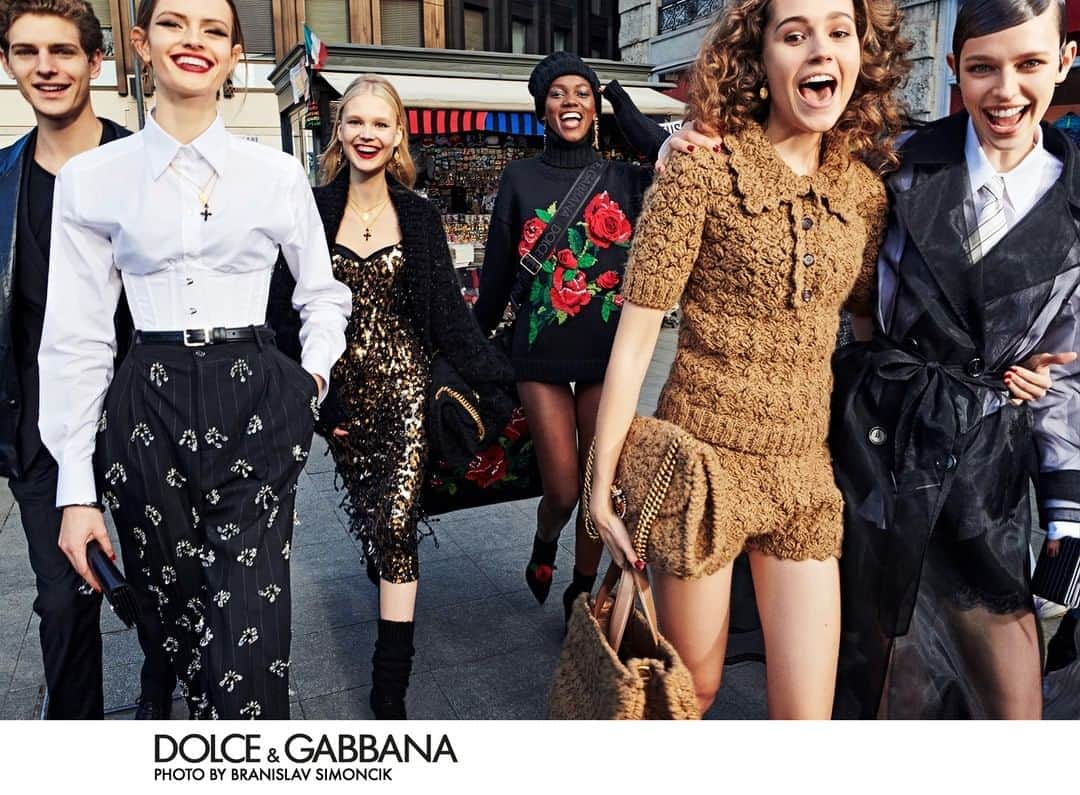 ドルチェ&ガッバーナさんのインスタグラム写真 - (ドルチェ&ガッバーナInstagram)「Introducing the new #DGFW20 Campaign set in Sicily and Milan, the two places that represent the #DolceGabbana DNA.    One side of this dualism is unveiled through the bright and brilliant colours captured in the streets of Milan by @branislavsimoncik    #DGCampaign #DGWomen」10月14日 1時00分 - dolcegabbana