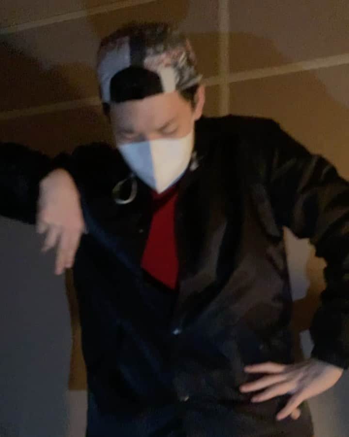 ZELO のインスタグラム：「🤍 @itswooks」