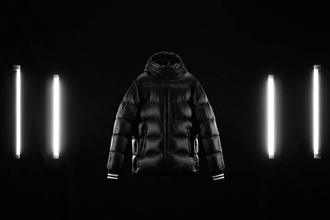 のインスタグラム：「Introducing the Goose Down Hooded Jacket, a winter-ready staple featuring 850 Fill Power and an ultralight, water-repellant ripstop exterior.⁣⁣ ⁣⁣ Designed in Vancouver, the Goose Down Hooded Jacket combines classic athletic detailing with the ultimate cold weather protection. Crafted from 90/10 RDS-certified goose down insulation, this premium outerwear style features two-way YKK Metaluxe zippers, nylon gloss finish, and flat knit ribbing inspired by our Logo Stadium Jacket.⁣⁣ ⁣⁣ Available now in-store and online.」