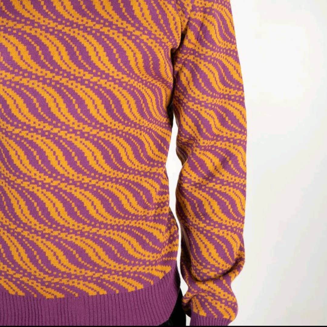 エロトクリトスさんのインスタグラム写真 - (エロトクリトスInstagram)「Button adjustable turtle neck jacquard sweater in wool/cotton eco yarn   #erotokritosparis #mensfashion #sustainablefashion #pullhomme #homme #menswear #knitwear #maille #man #boy #garcon #mode #parisdesign」10月14日 2時08分 - erotokritosparis