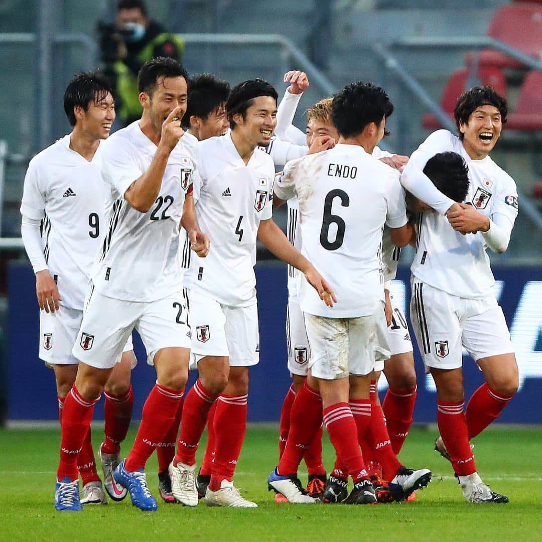 Goal Japanさんのインスタグラム写真 - (Goal JapanInstagram)「. ＼ 🇯🇵 代表初ゴールが決勝点！🇨🇮 ／ 途中出場の #植田直通 が後半アディショナルタイムにヘディングシュートを突き刺して、日本代表が劇的な勝利！(Photo:Getty Images) . #soccer #football #jfa #daihyo #samuraiblue #japan #cotedivoire #naomichiueda #サッカー #フットボール #日本代表 #⚽」10月14日 2時10分 - goaljapan