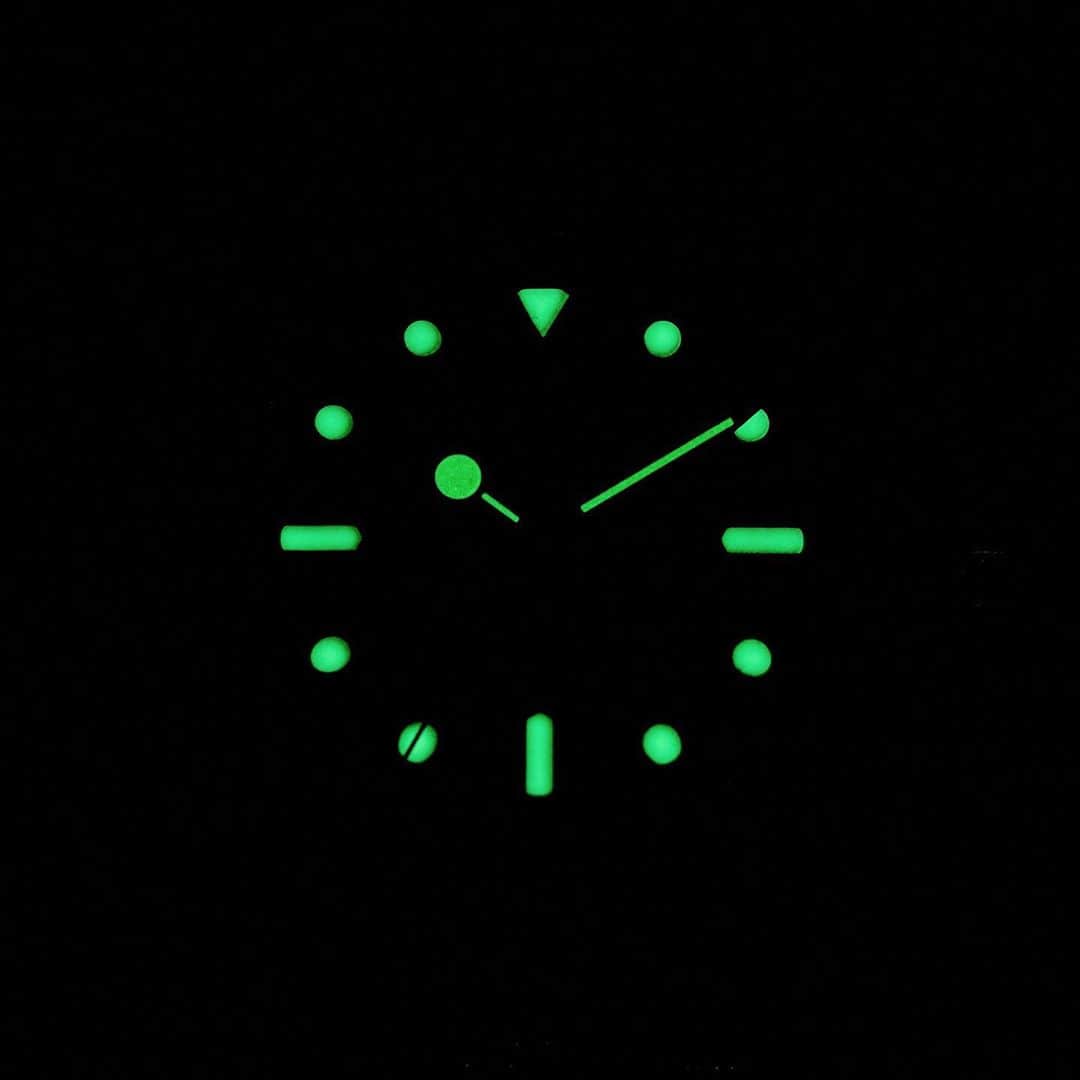 タイメックスさんのインスタグラム写真 - (タイメックスInstagram)「The first modern no-date execution of our Q Timex. Now available exclusively on the @hodinkeeshop. Swipe 👉 to check out the #lume. ​ ​ #timex #wedontstop #reissue #1970s #qtimex #quartz #watch #hodinkee #hodinkeextimex」10月14日 2時16分 - timex