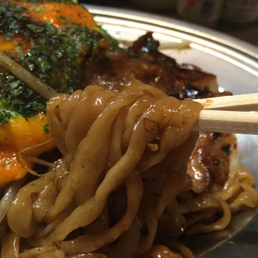 小野瀬雅生さんのインスタグラム写真 - (小野瀬雅生Instagram)「神保町の焼きそば専門店みかさで焼きそばソース味大盛ウマウマウー自家製麺の口当たりの良さなどさすが行列の出来る繁盛店♫ #神保町やきそばみかさ  #みかさ  #神保町  #焼きそば  #ソース味  #大盛  #小野瀬雅生  #onosemasao  #ウマウマウー  #行列のできる店  #繁盛店」10月14日 2時21分 - onosemasao