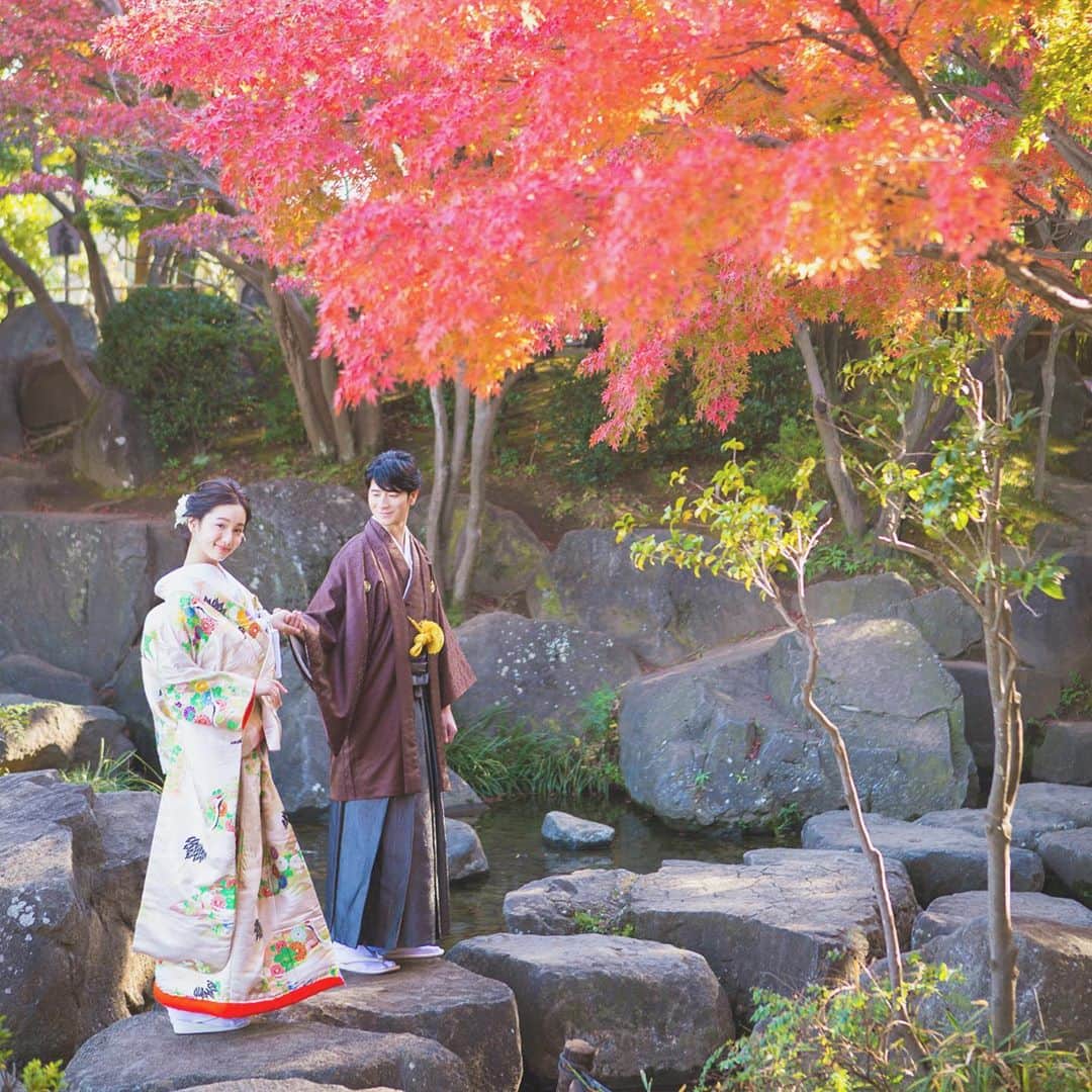 CLAIREのインスタグラム：「紅葉までカウントダウン🍁 ・ @clairebridalstudio」