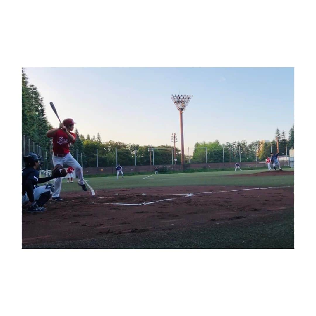 SEN（三辻茜）さんのインスタグラム写真 - (SEN（三辻茜）Instagram)「Top of the first, 1 out, bases loaded... and he lines out into a double play 🤦🏻‍♂️ 1回表1アウト満塁からのショートライナーゲッツー😭」10月14日 14時23分 - sen_mitsuji_official