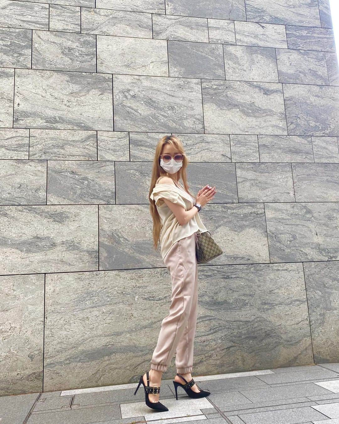 KEIさんのインスタグラム写真 - (KEIInstagram)「▶︎▷コーディネート GU様々な日🙏🙏🙏笑 . shirt & inner & pants @gu_global  shoes & sunglasses  @charleskeithofficial  bag  @gucci  . . . . @gu_for_all_」10月14日 13時01分 - kei_oktwins