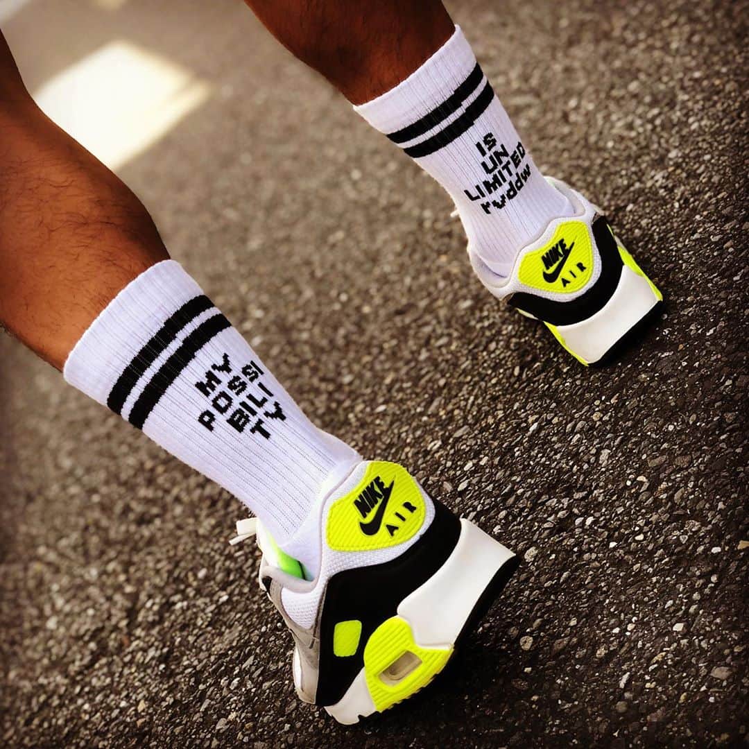 大澤茂樹さんのインスタグラム写真 - (大澤茂樹Instagram)「LINE SOCKS #reversal #rvddw #2020aw #socks #nike #airmax90」10月14日 13時09分 - shigeki_osawa