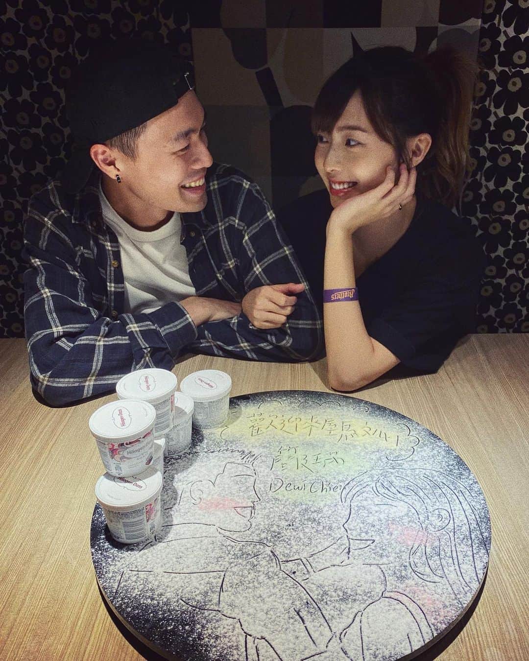 Dewi Chienのインスタグラム：「最用心的屋馬，賴先生覺得受寵若驚❤️ #感謝祝福 #感謝招待 #感謝你們」