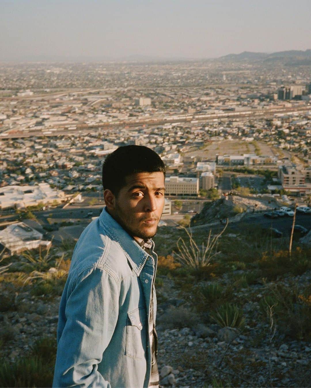 Calvin Kleinさんのインスタグラム写真 - (Calvin KleinInstagram)「Juan Paul, 21, El Paso   DACA recipient, call center employee and aspiring filmmaker. Juan Paul wants to continue writing and directing projects about real people and their personal stories.   one future #ckone   See the campaign. Link in bio.   @juanpaulfilms  By @adraintbereal  @m.martinnnn @chen.becca  @carlos.corral @shaynielsencasting @monicalozano @thecolorhousenyc」10月14日 6時20分 - calvinklein