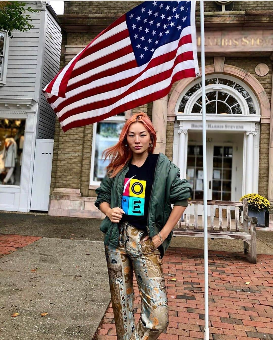 プラバルグルンさんのインスタグラム写真 - (プラバルグルンInstagram)「Our #PGMuse and dear friend @tinaleung is #RegisteredAndReady in style, wearing our VOTE t-shirt! Do you have your voting plan ready? Today is the perfect day to get your #VotingSquad together and make sure your friends and family have a plan to vote and commit to casting your ballot.   The VOTE t-shirt is available now on PrabalGurung.com, 15% of the price will be donated to @whenweallvote.」10月14日 6時28分 - prabalgurung