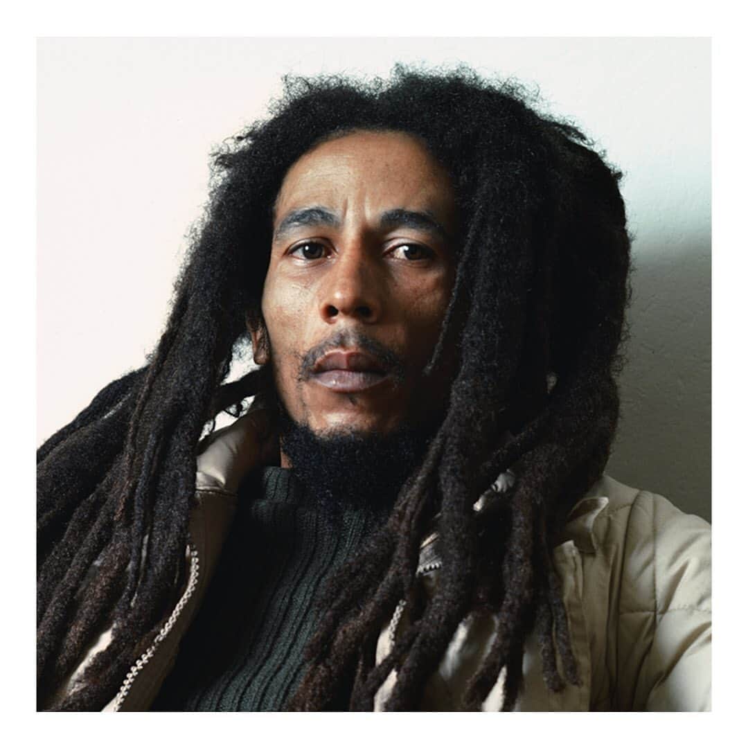HYPEBEASTさんのインスタグラム写真 - (HYPEBEASTInstagram)「#hypeAF: @rizzolibooks is celebrating the life of Bob Marley with its latest book commemorating the forefather of reggae’s 75th birthday. Titled Bob Marley: Portrait of the Legend, the expansive tome features over 150 photographs gleaned exclusively from the Marley family’s archives. From striking visuals of his on-stage performances to glimpses into his creative process in his studio and intimate life in Jamaica, the book serves as a memorial to one of the greatest musical and socio-political icons of the twentieth century. Purchase a copy now for $55 USD via Rizzoli’s website.⁠⠀ Photo: Rizzoli」10月14日 6時26分 - hypebeast