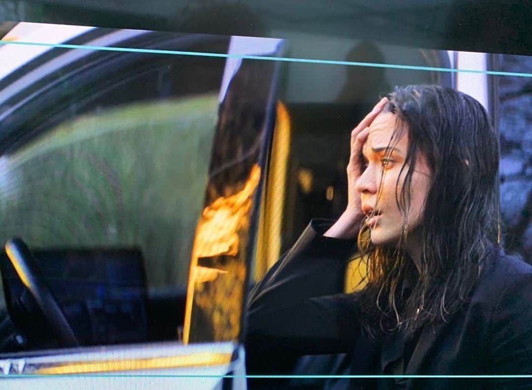 オデット・アナブルのインスタグラム：「A foreshadow of 2020 😧 @tellmeastorycw has a new home and it will premiere tonight at 9pm on @thecw! Hope you enjoy! P.s. check @tellmeastorycw stories, I’ve taken over their IG today!」