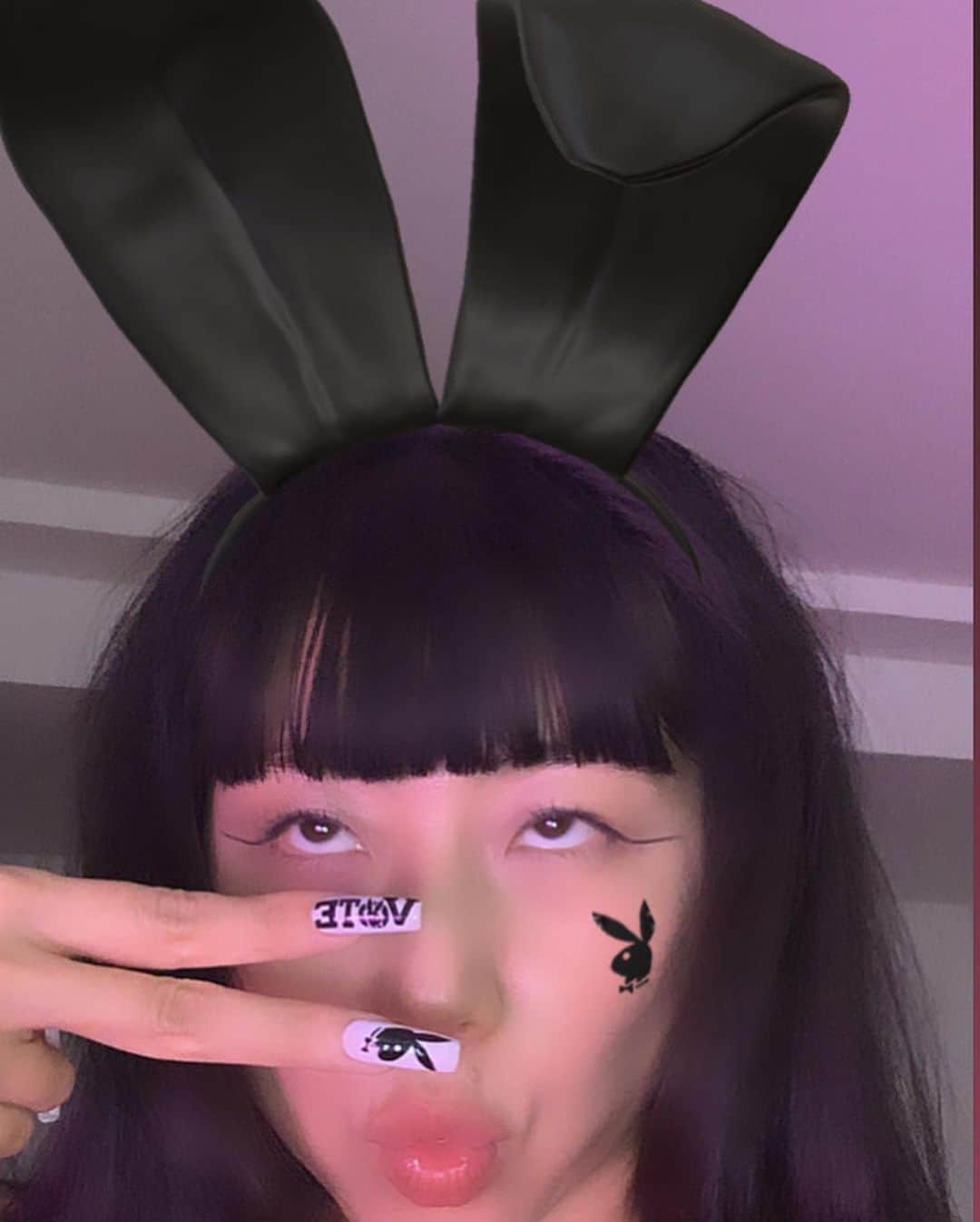 Mei Kawajiriさんのインスタグラム写真 - (Mei KawajiriInstagram)「Vote 🐰 @playboy」10月14日 7時16分 - nailsbymei