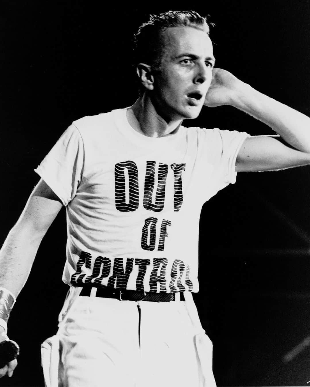 のインスタグラム：「Out of Control tour, The Clash, 1984.  This graphic was seen on Joe in a number of iconic images, we felt it was an obvious choice to feature in our collaboration. @joestrummerofficial   #brixtonxstrummer」