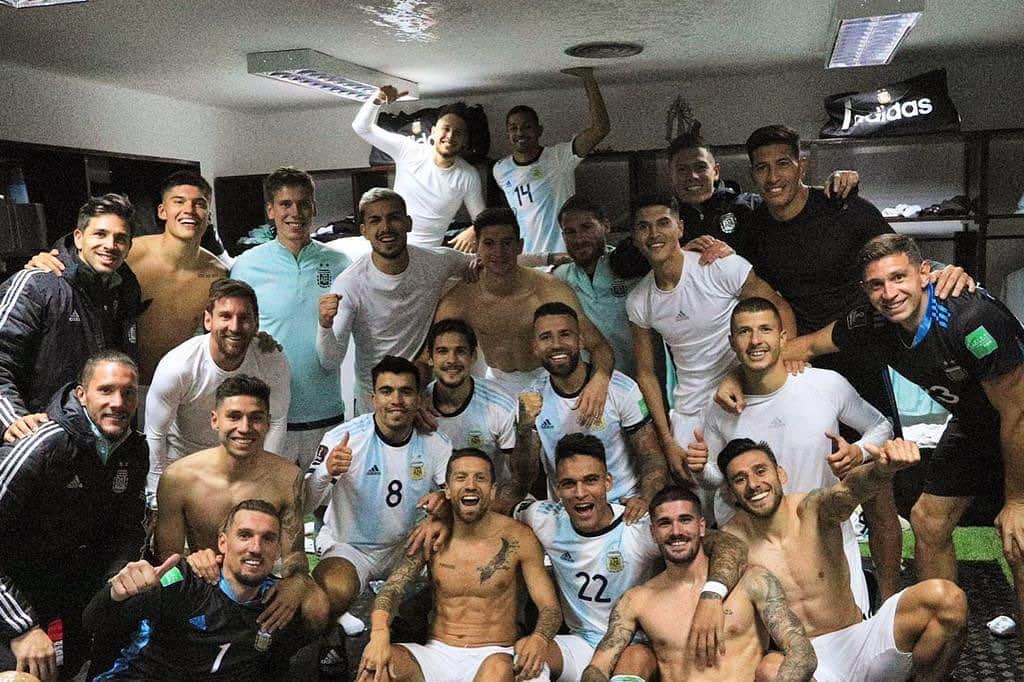 レアンドロ・ダニエル・パレデスのインスタグラム：「¡Feliz por la victoria y orgulloso de este equipo! 🙌🏼 #VamosArgentina 🇦🇷」
