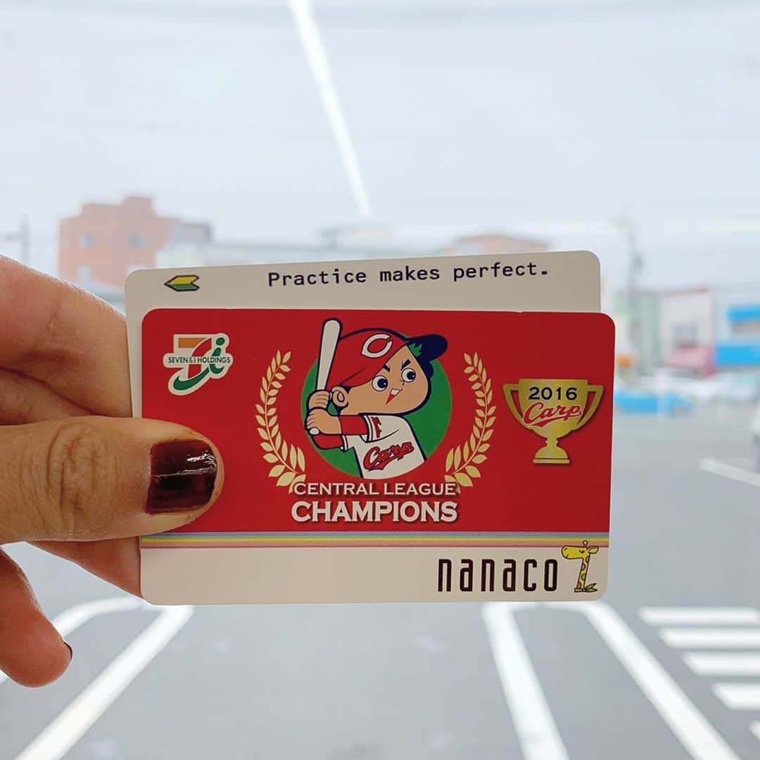 世武裕子のインスタグラム：「Always 2 cards in my pocket 🔰©️ #PracticeMakesPerfect」