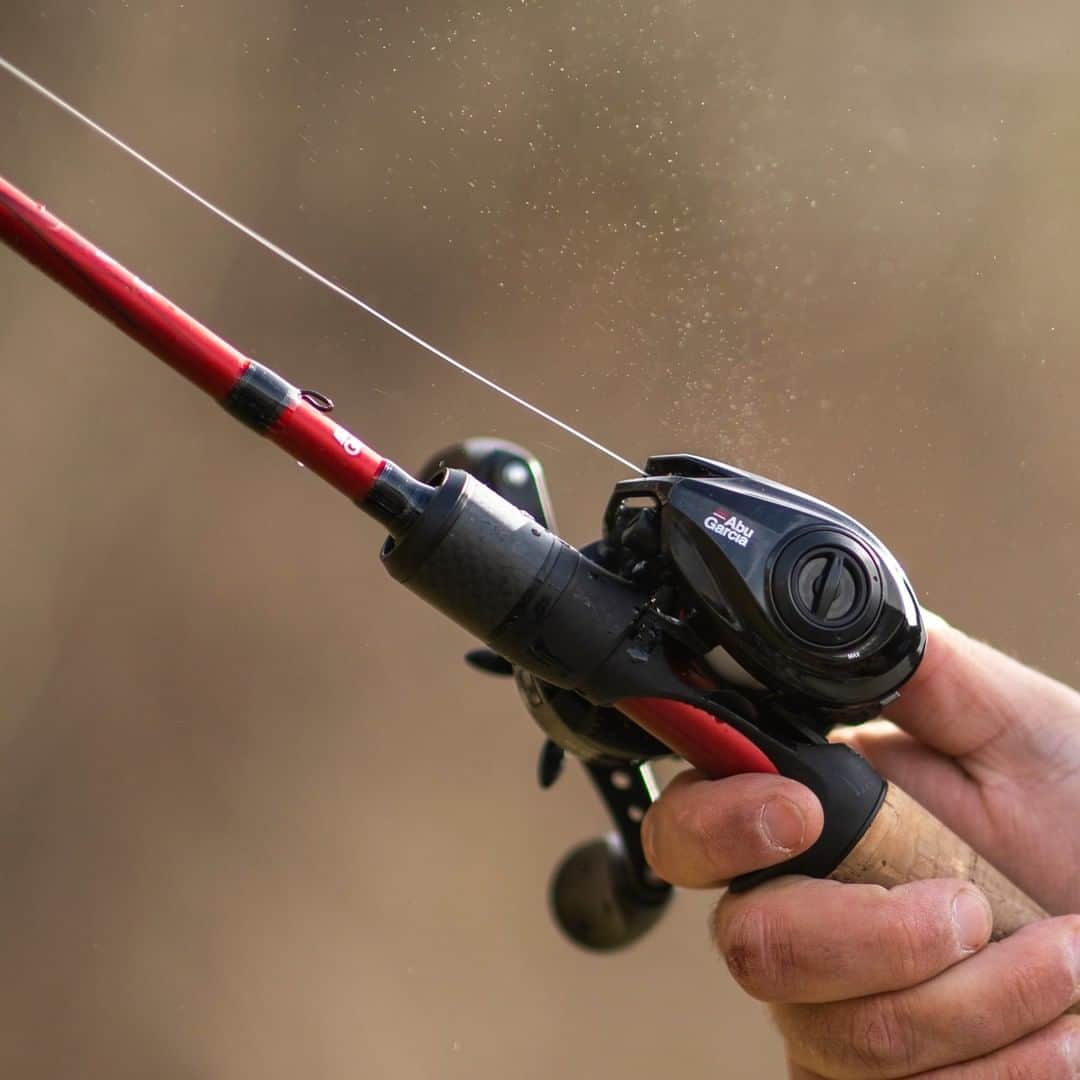 のインスタグラム：「A tried and true workhorse, the 4th generation of the Revo SX delivers the most powerful, durable  and high-performance SX yet. #AbuGarcia #RevoSX #Fish2Win」
