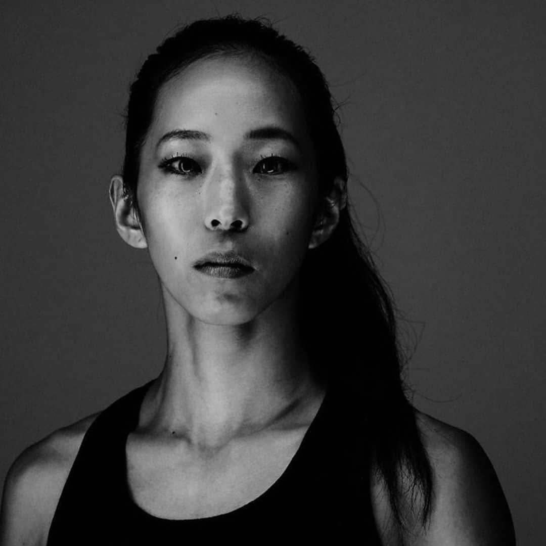 野口啓代のインスタグラム：「🖤🖤🖤 @thenorthfacejp  @goldwin_jp  ————————— photo by @cedricdiradourian ————————— @au_official #大和証券 #セブンイレブン @thenorthfacejp @raffinee_orientalbio #三井不動産 @cowsoapcp #zeta  @c3fit @lasportivajp @petzl_official  @newhale_japan」