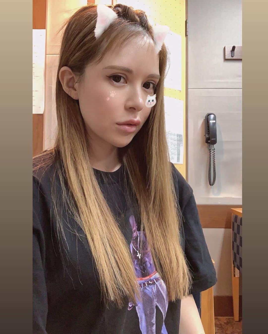 森藤恵美さんのインスタグラム写真 - (森藤恵美Instagram)「おはよーSun🌞😊🌞 #2pac #tupac #supreme #tshirt」10月14日 9時10分 - emi_morifuji