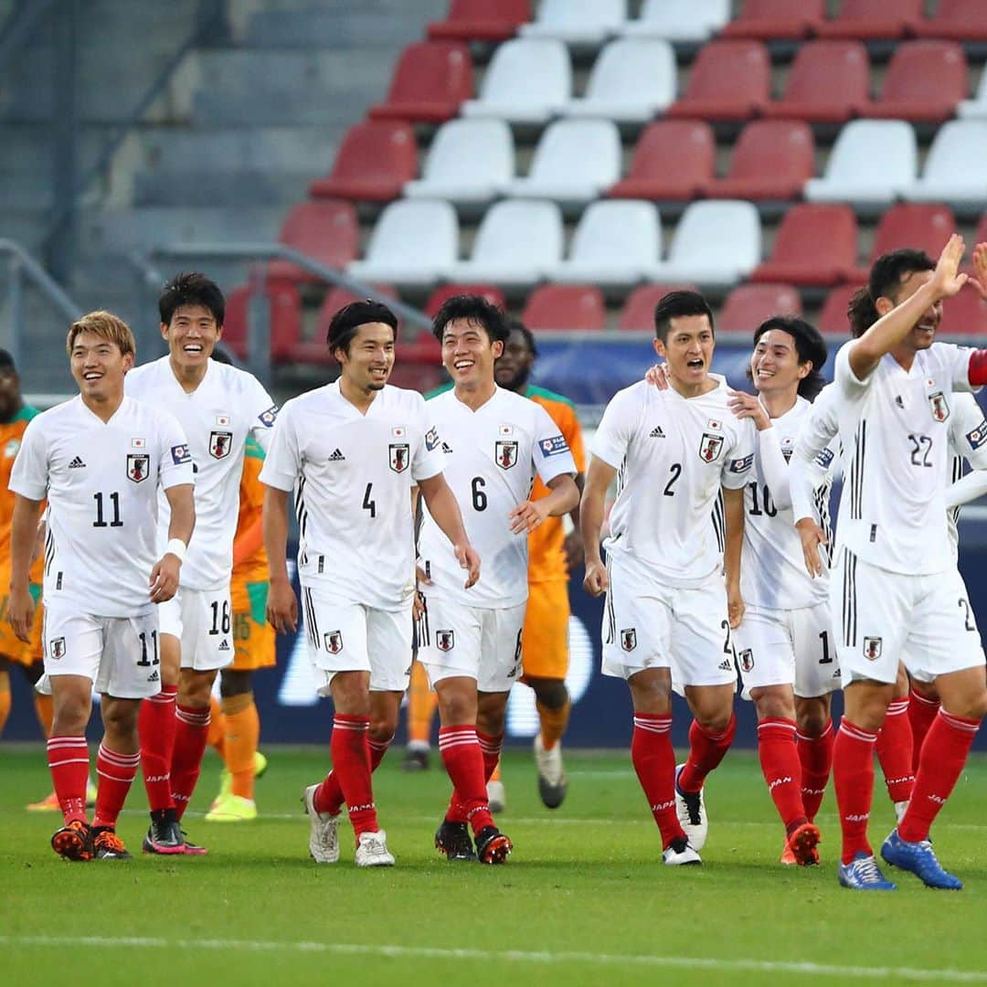 サッカーキングさんのインスタグラム写真 - (サッカーキングInstagram)「. 後半ATの"鹿島ライン"で決勝弾🦌 植田はA代表初ゴール⚽️  📷Photo by Getty Images  #植田直通 #柴崎岳  #日本代表 #daihyo #鹿島アントラーズ  #サッカーキング #サッカー #⚽️」10月14日 9時50分 - soccerkingjp