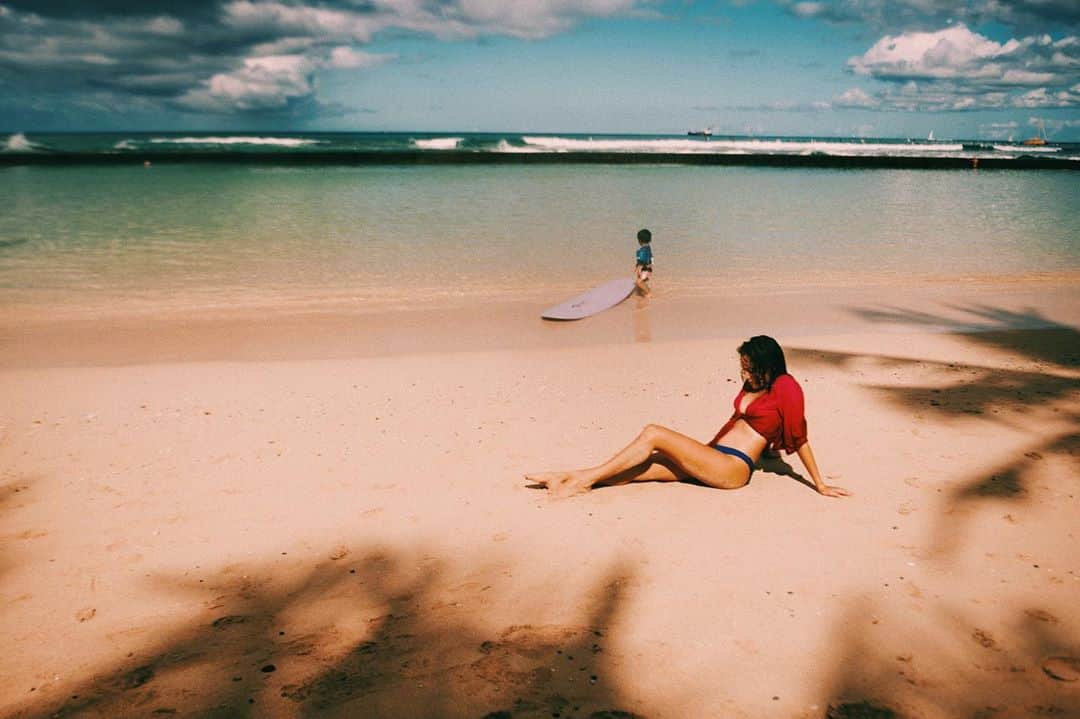 Amanda Kutakaさんのインスタグラム写真 - (Amanda KutakaInstagram)「Waikiki, in the time of covid w/ @alyssawooten」10月14日 10時04分 - lovekimiko