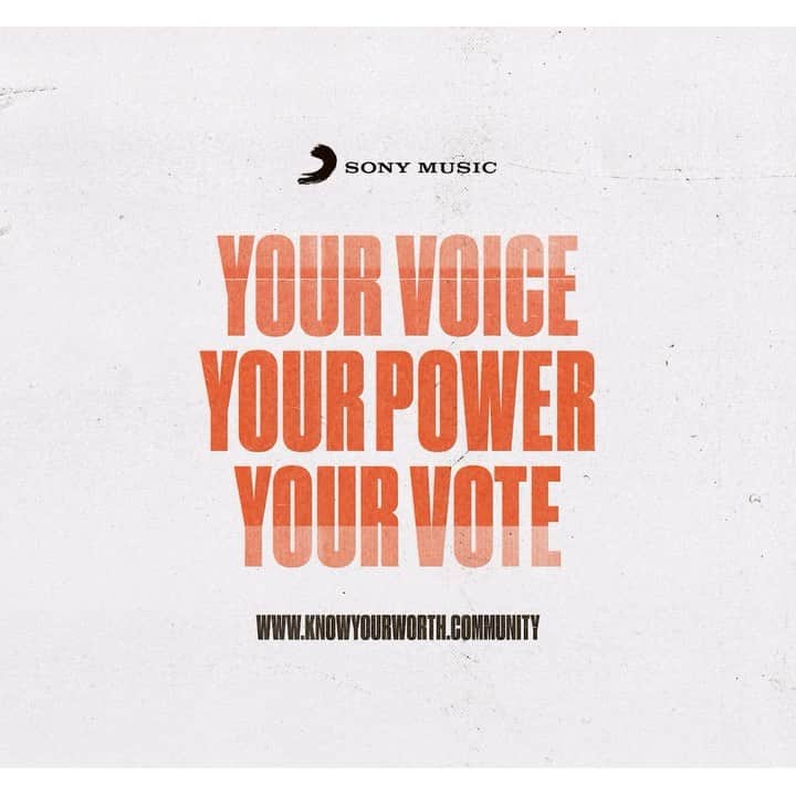 ジェニファー・ハドソンのインスタグラム：「Our government represents those who vote. Let’s work together to get all of America’s voices heard this election – no exception.  Visit www.KnowYourWorth.community to register and find resources to share with friends and family. #YourVoiceYourPowerYourVote」
