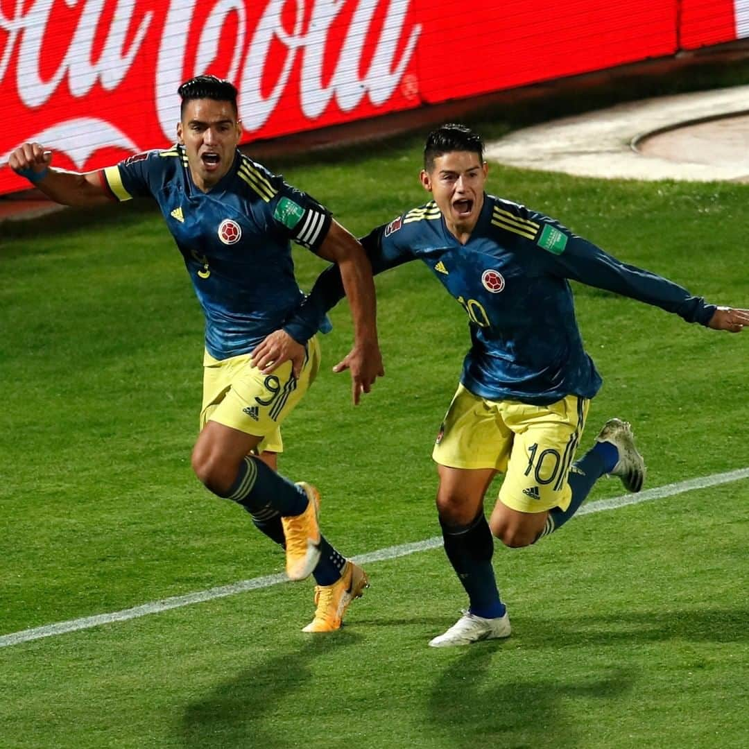 FIFAワールドカップさんのインスタグラム写真 - (FIFAワールドカップInstagram)「Late heroics in South America! 🐯   🇨🇴 Colombia grasp a last-minute draw while Argentina and Brazil stay perfect with two wins from two. Meanwhile, Ecuador recover against Uruguay and Paraguay stun Venezuela away.    🇧🇷 With his hat-trick, @neymarjr surpasses @ronaldo and becomes Brazil’s second-highest goalscorer ever – looking up to O Rei @pele! 👑    #WorldCup #WCQ #Eliminatorias #FWC」10月14日 12時11分 - fifaworldcup