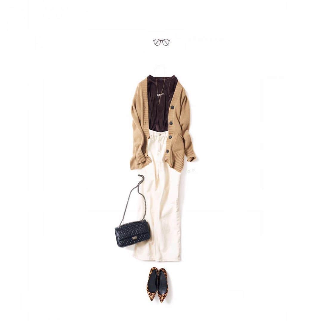 のインスタグラム：「・ NEW♦️Coordinate  ・ 2020-10-14 ・ "レトロさ"を楽しむ！ ・ outer : #annina tops : #miran pants : #kj accessory : #hum #gigi bag : #chanel shoes : #pierrehady other : #jins ・ #kkcloset #kkshop #菊池京子 #kyokokikuchi  #コーデ  #code #style #fashion #コーディネート #ootd #wear #happy  #follow #カジュアル #italy #秋 #denim #ivory #velours #ベロアt #brown」