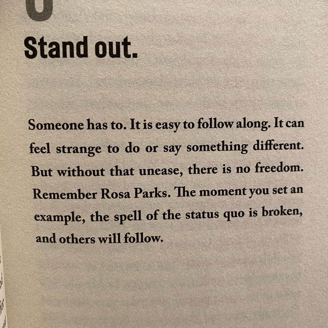 レイ・アレンのインスタグラム：「The incredible things that we celebrate about our world are in large part due to people that weren’t afraid to stand out! No one remembers you for standing in a crowd, but they do remember you for standing out of it!  #courage #standout #ontyranny #churchill #ww2history #rosaparks」