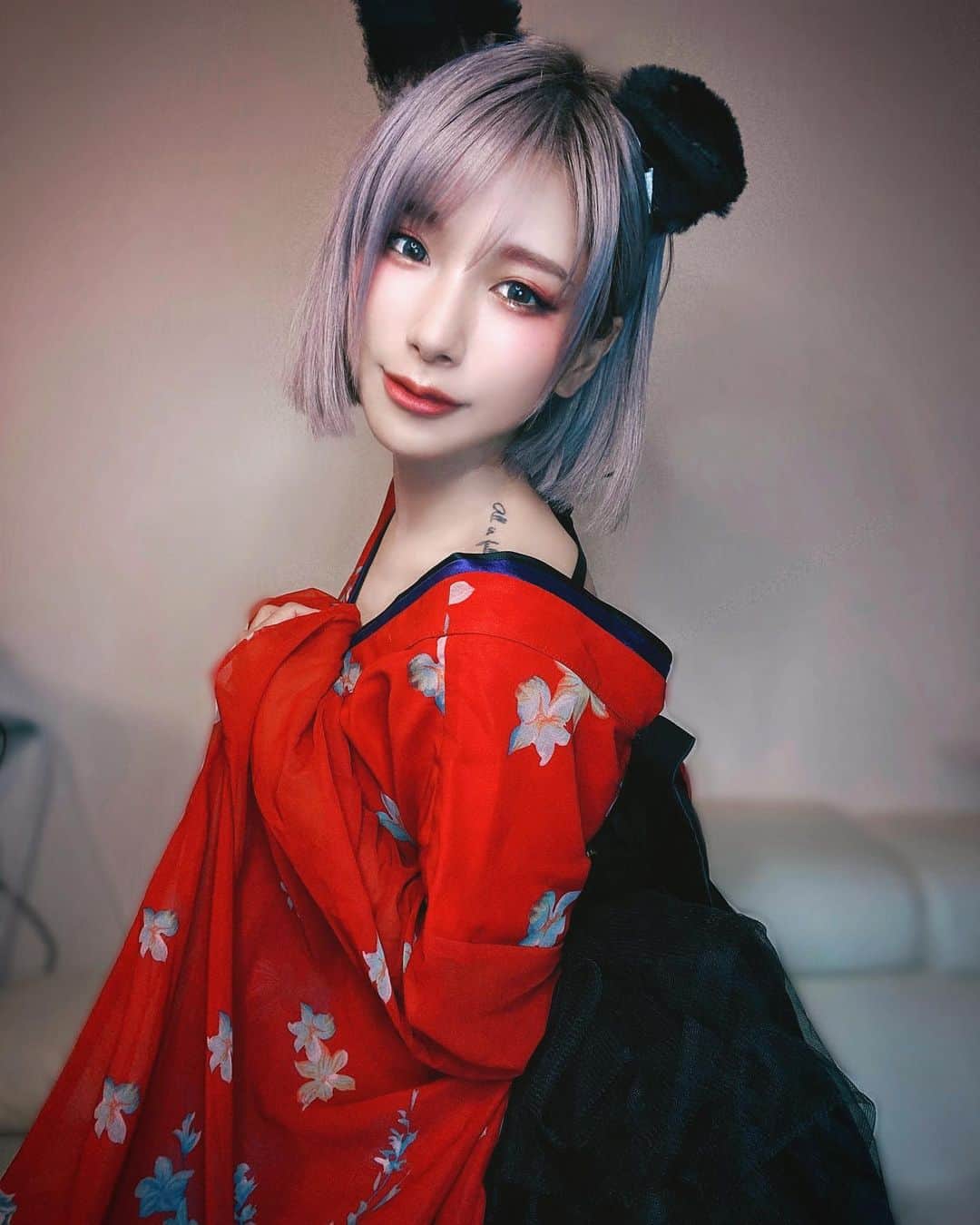 病夢やみいのインスタグラム：「病夢やみいのネットサイン会 今月もたくさんのご参加ありがとうございました。 黒猫花魁衣装は2度目の登場でした🎴  #花魁#コスプレ#ハロウィン #할로윈#코스프레#할로윈분장 #oiran#kimono##cosplaygirl #japanesegirl#tattoogirl」