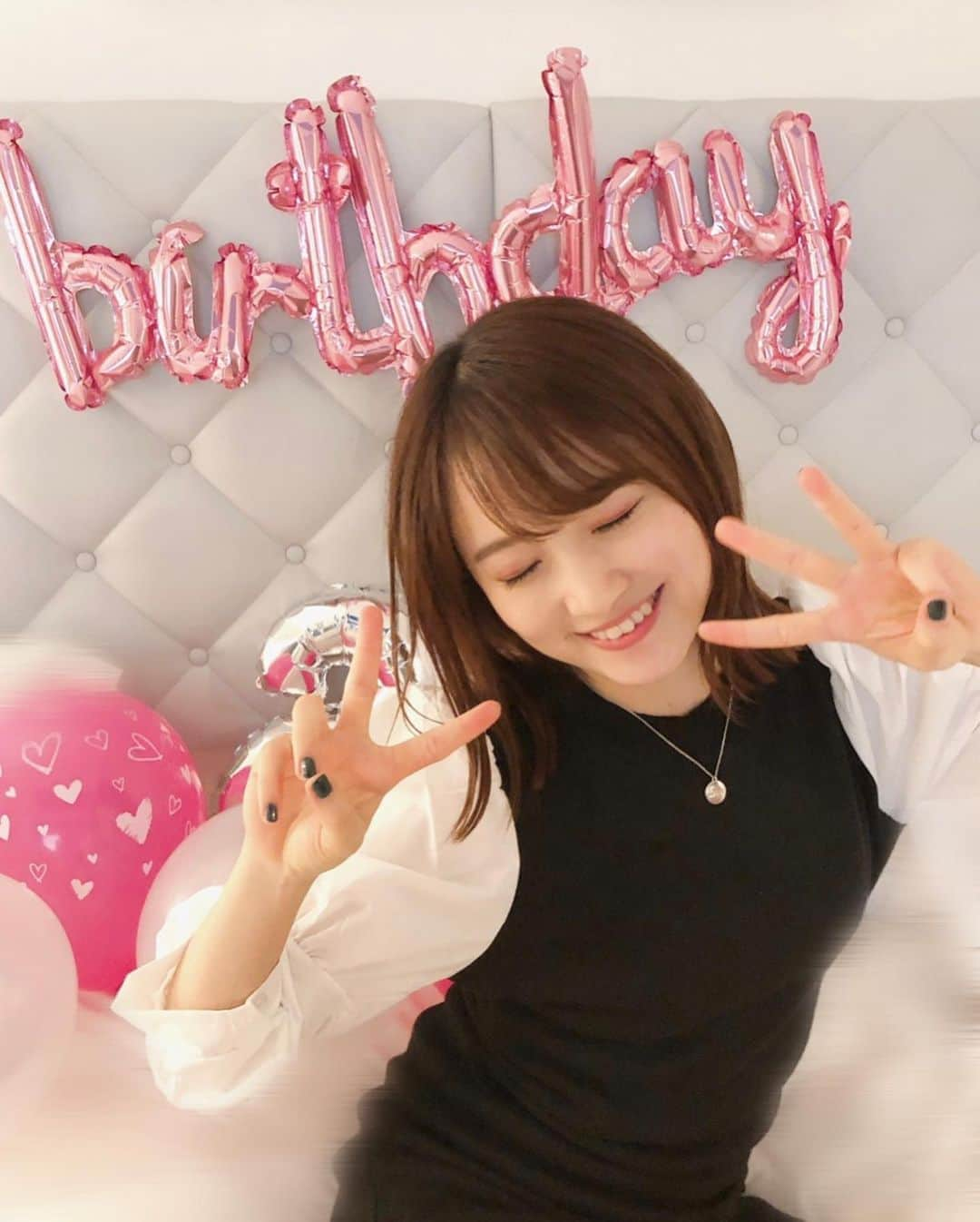 森戸知沙希さんのインスタグラム写真 - (森戸知沙希Instagram)「🎂🎉 　　　　　 この前サプライズでお祝いしたんだ〜✌️ 　　　　　 　　　　　　     onepiece/@stella_tokyo.jp     　　　　　　 photo by RISA🐸 　　　　　　 #morningmusume20  #モーニング娘20  #helloproject  #森戸知沙希   #山木嬢  #お嬢  #RISA #りさちゅあん  #あだ名多すぎ 笑 #23歳  #お誕生日おめでとう  #ケーキの名前は  #山本りさっていうオチ #笑」10月14日 22時19分 - chisaki__morito.official